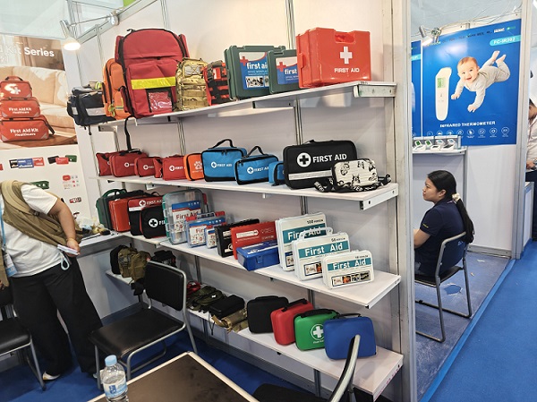 PARA PUBLICACIÓN INMEDIATA Manténgase preparado con el kit de emergencia esencial de 72 horas de ReadyGuard Solutions